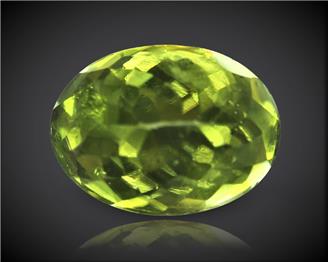 Natural Peridot Certified  5.65 CTS (9540)